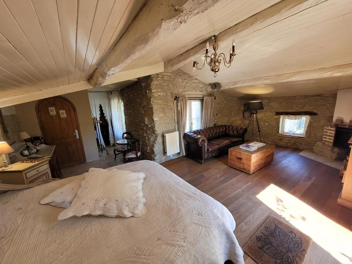 Le Clos De L'Ambre Bed & Breakfast Divajeu ภายนอก รูปภาพ