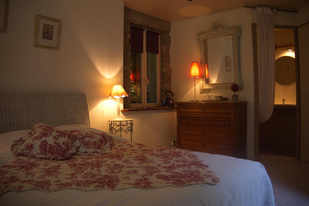 Le Clos De L'Ambre Bed & Breakfast Divajeu ห้อง รูปภาพ